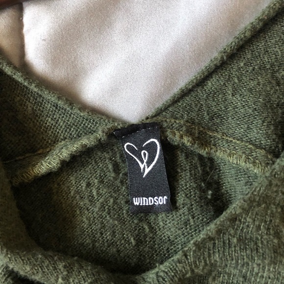 Sweater - Picture 3 of 3